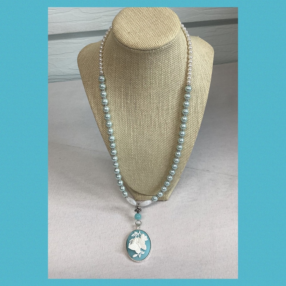 Elegant Blue Cameo Pendant Necklace